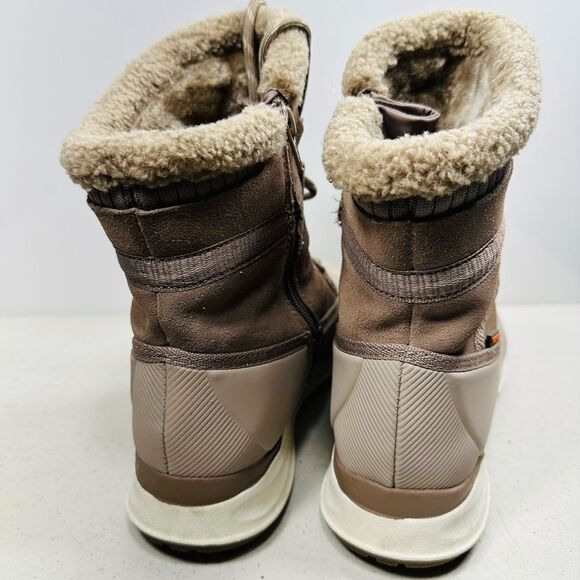 Baretraps
Women's Bandie Water Resistant Booties size 9 - Picture 4 of 6